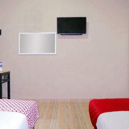 Oyo 1386 Hotel Grand Gabelo Bukittinggi Zewnętrze zdjęcie