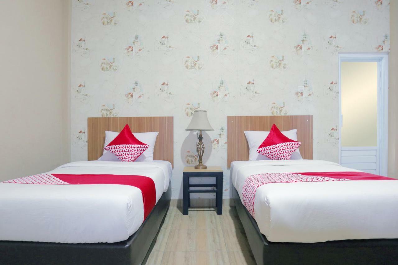 Oyo 1386 Hotel Grand Gabelo Bukittinggi Zewnętrze zdjęcie