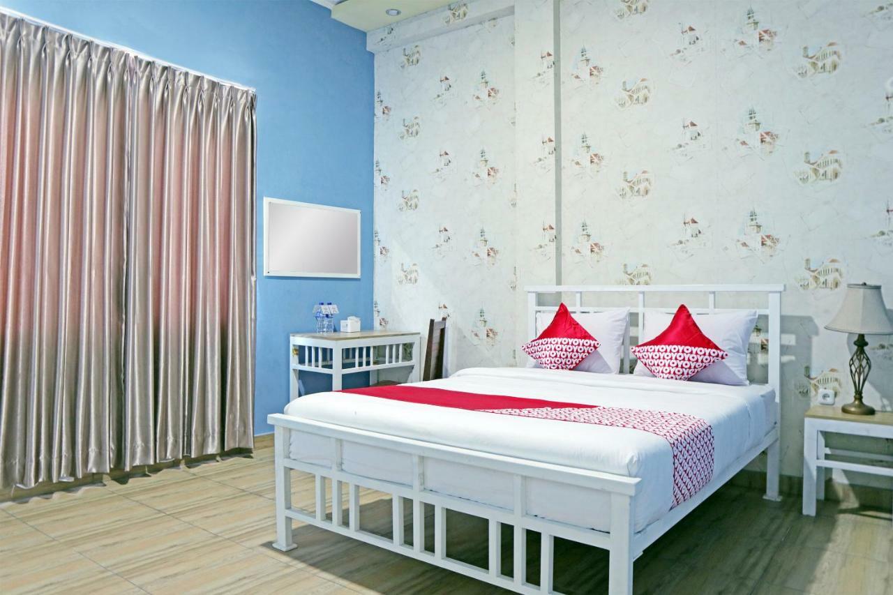 Oyo 1386 Hotel Grand Gabelo Bukittinggi Zewnętrze zdjęcie