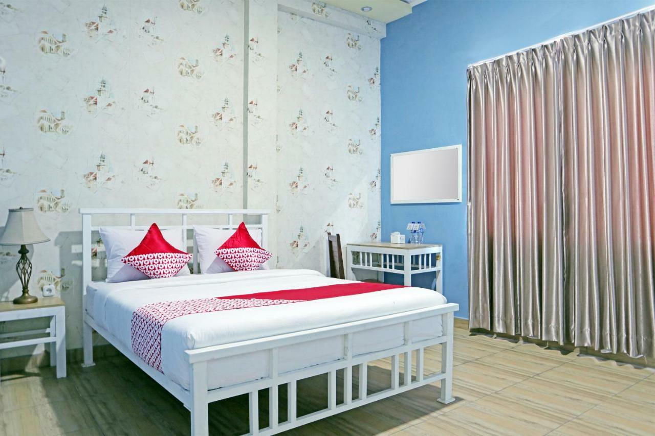 Oyo 1386 Hotel Grand Gabelo Bukittinggi Zewnętrze zdjęcie