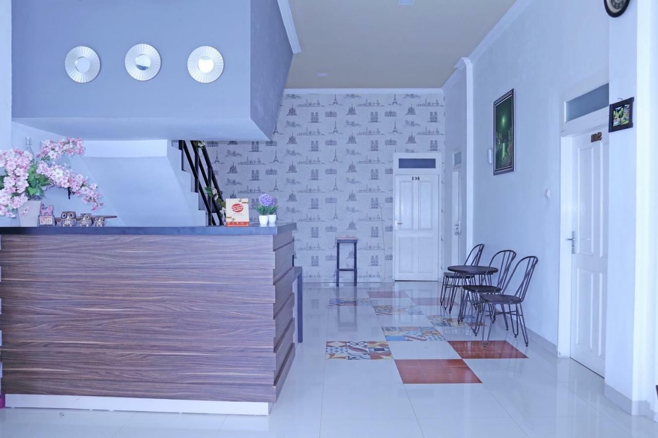 Oyo 1386 Hotel Grand Gabelo Bukittinggi Zewnętrze zdjęcie