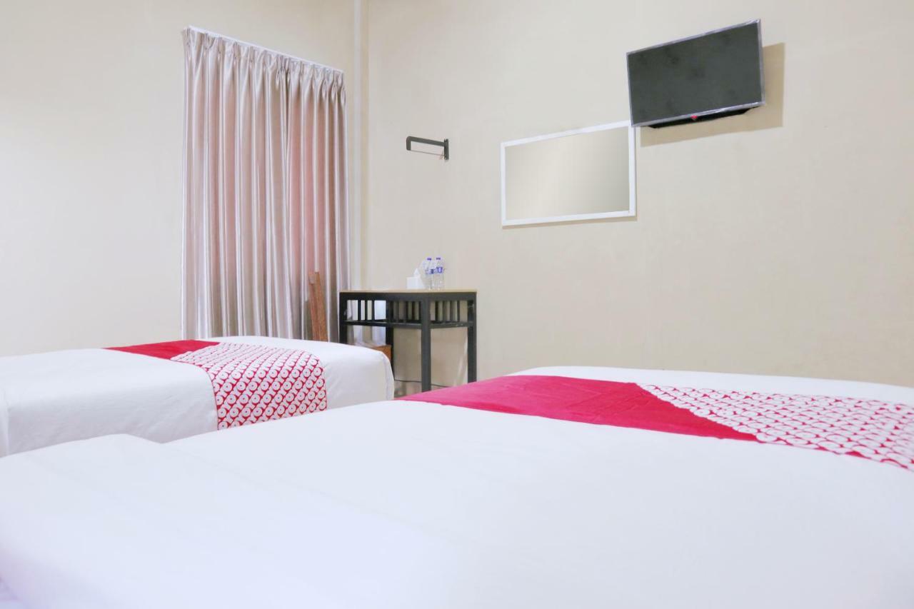 Oyo 1386 Hotel Grand Gabelo Bukittinggi Zewnętrze zdjęcie