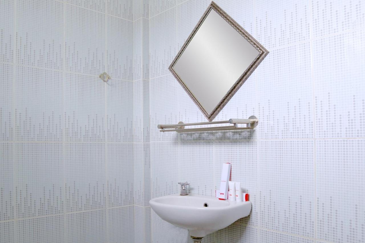 Oyo 1386 Hotel Grand Gabelo Bukittinggi Zewnętrze zdjęcie